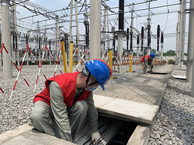 220千伏枝江變電站直流系統(tǒng)改造工程圓滿完成，為電網(wǎng)安全穩(wěn)定運(yùn)行注入新動(dòng)力